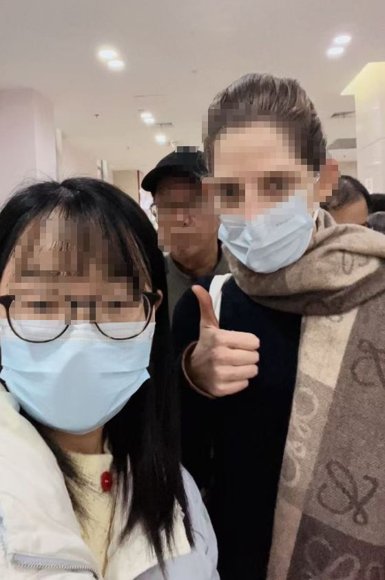 美国人专程飞到上海、海外华侨遭遇误诊后回国求医、涉外陪诊服务崛起 中国医疗何以吸引全球患者? 美国人专程飞到上海、海外华侨遭遇误诊后回国求医、涉外陪诊服务崛起 中国医疗何以吸引全球患者?