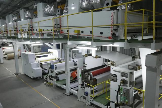 一张标签卖出10亿，快递物流背后的男人，花25年成隐形冠军