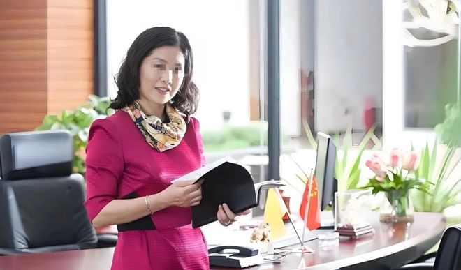 突发！广州“神秘女富豪”被抓，手握3家上市公司