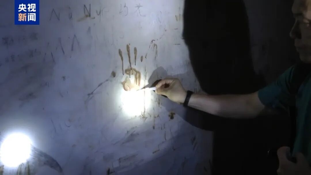 徐发启一审被判死缓，集团罪行曝光：涉案3400余起诈骗11亿余元，打死人的嫌犯挑衅民警“我承认打死了他，你有证据吗”