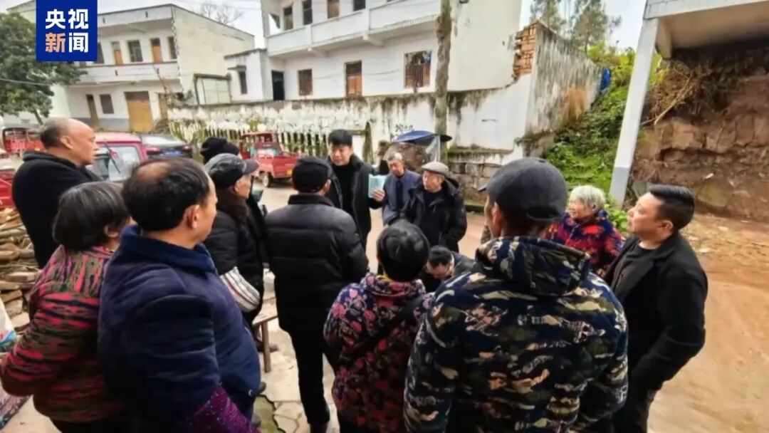 徐发启一审被判死缓，集团罪行曝光：涉案3400余起诈骗11亿余元，打死人的嫌犯挑衅民警“我承认打死了他，你有证据吗”