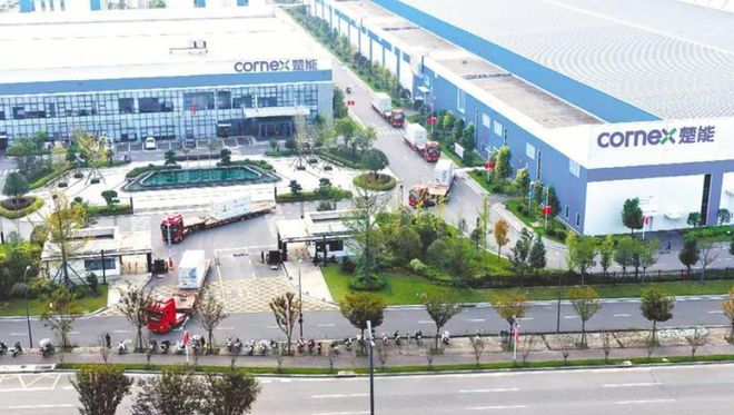 狠！他要同时对战宁德时代与比亚迪