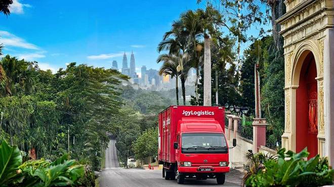 超60万人的体面