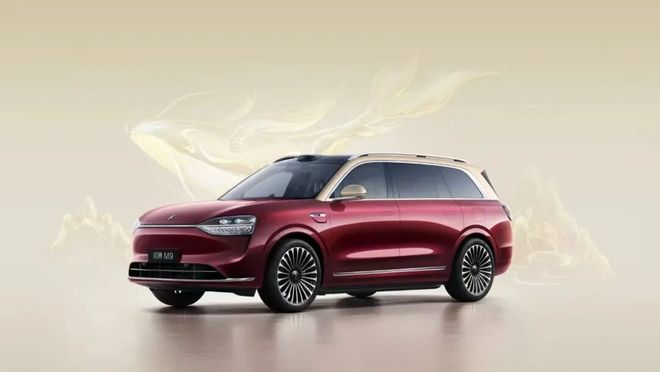 从产品到符号,解析问界M9重塑豪华价值标杆的深层逻辑 从产品到符号,解析问界M9重塑豪华价值标杆的深层逻辑