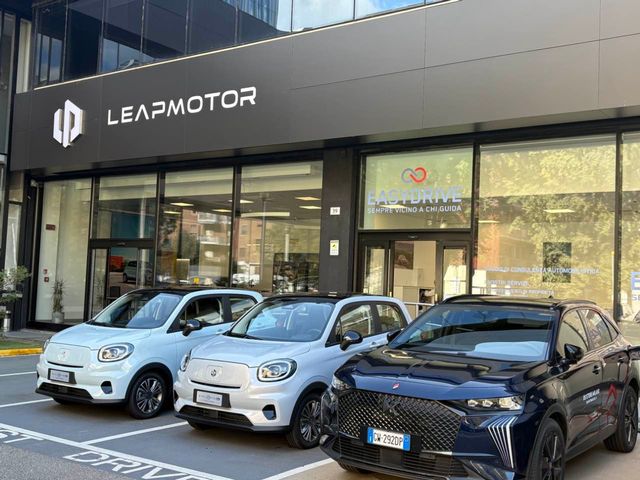 一汽牵手零跑，央企与新势力的 “股权三角” 重构中国车市格局