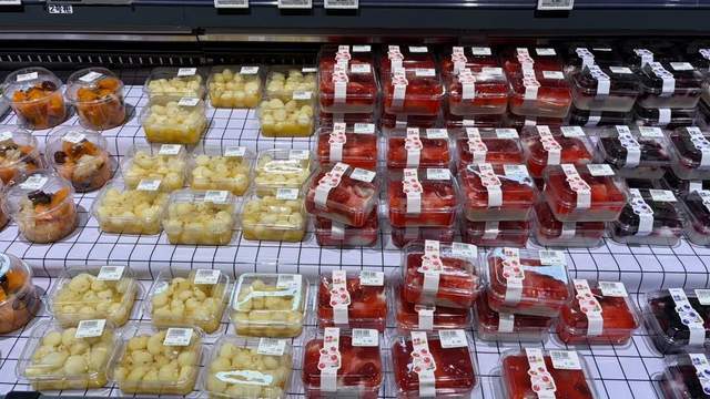 实探丨餐超王郑兆丰,首家县级新店开业 实探丨餐超王郑兆丰,首家县级新店开业