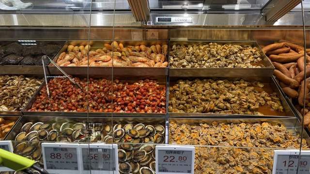 实探丨餐超王郑兆丰,首家县级新店开业 实探丨餐超王郑兆丰,首家县级新店开业