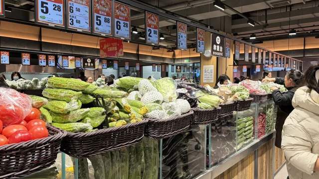 实探丨餐超王郑兆丰,首家县级新店开业 实探丨餐超王郑兆丰,首家县级新店开业