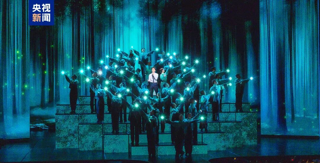 春晚完成全部彩排，部分节目单曝光：王菲献唱《你我经历的一刻》，蔡明时隔30年与“机器人”续前缘，郭富城、王一博合作，易烊千玺等亮相