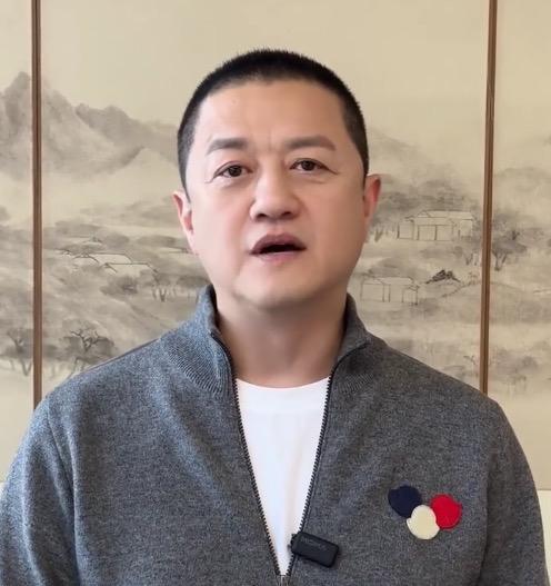 李亚鹏直播爆火，带动天地在线10天6板！公司提醒：股价已脱离基本面